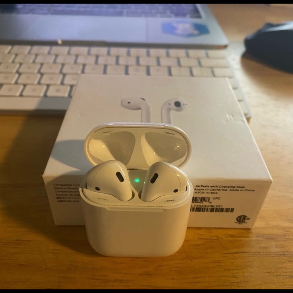 Apple Airpods